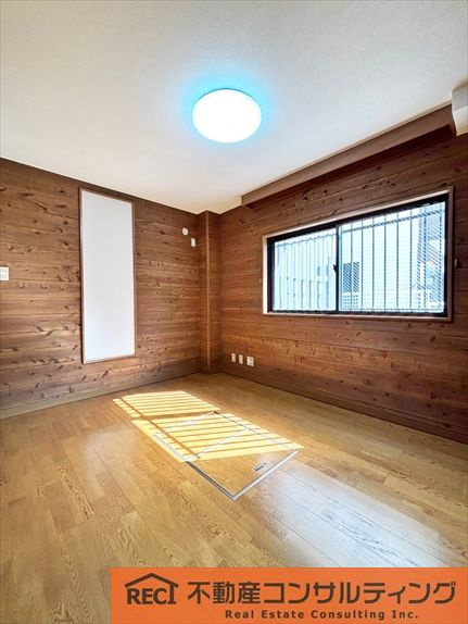 神戸市東灘区御影山手3丁目　中古戸建の洋室