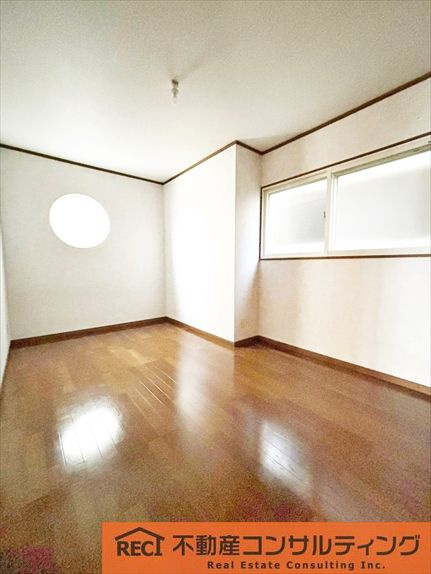 西宮市霞町　中古戸建の寝室