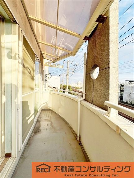 西宮市霞町　中古戸建のバルコニー