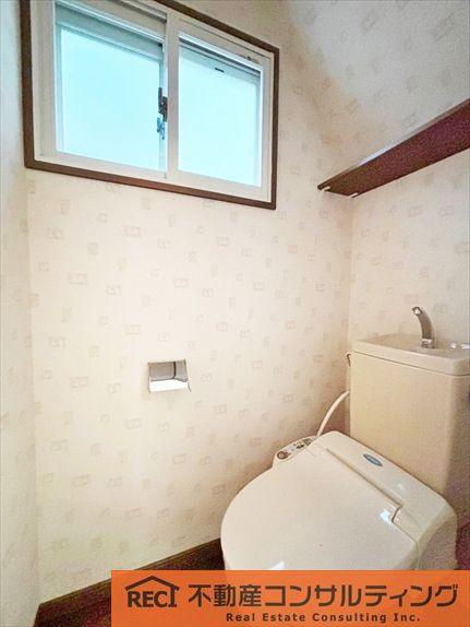 西宮市霞町　中古戸建のトイレ