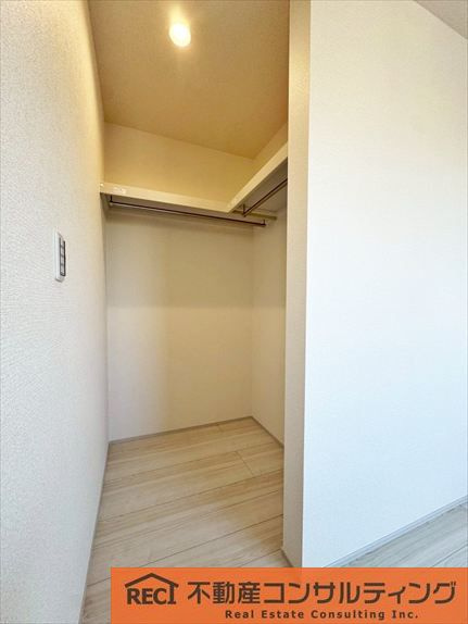 西宮市南甲子園2丁目　新築戸建　3号棟の収納