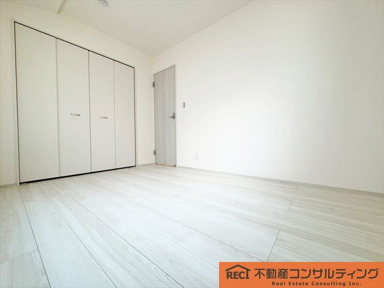 西宮市南甲子園2丁目　新築戸建　3号棟の寝室