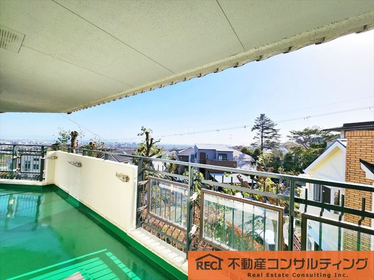 ロイヤルヴィラ苦楽園のバルコニー