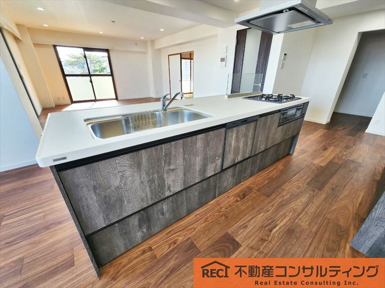 ロイヤルヴィラ苦楽園のキッチン|リフォーム済