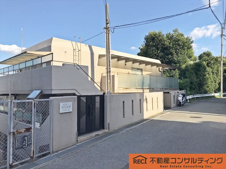 イスズハイツベル夙川公園の外観