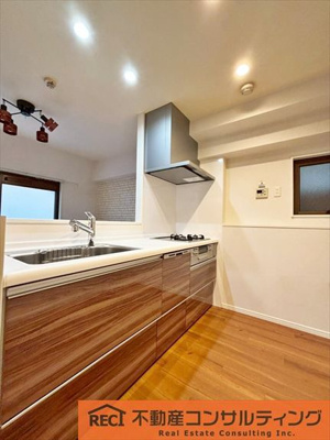 【キッチン】 | サンコート住吉駅前 | 開放感のある角部屋