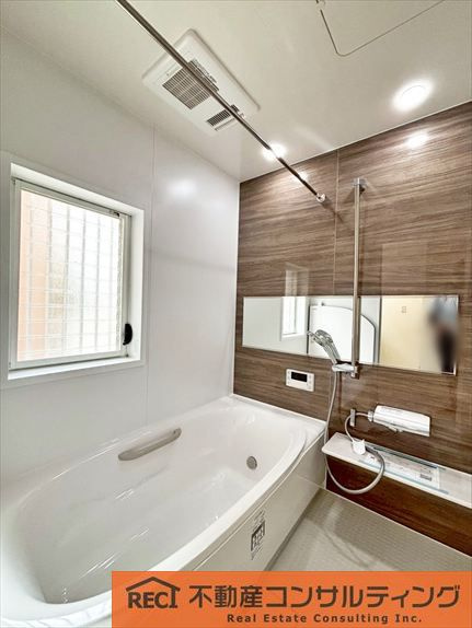 西宮市青木町　中古戸建の浴室