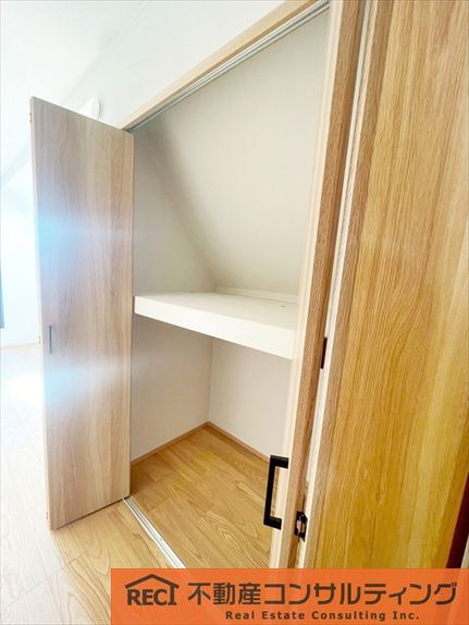 西宮市小曽根町３丁目　中古戸建の収納