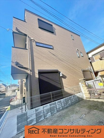 西宮市小曽根町３丁目　中古戸建の外観