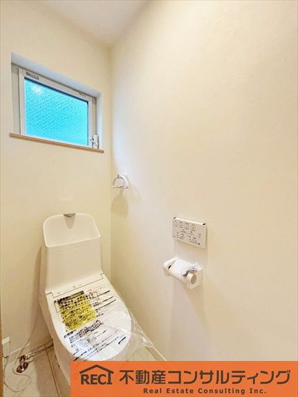 神戸市東灘区深江南町1丁目　中古戸建のトイレ