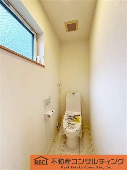 神戸市東灘区深江南町1丁目　中古戸建のトイレ