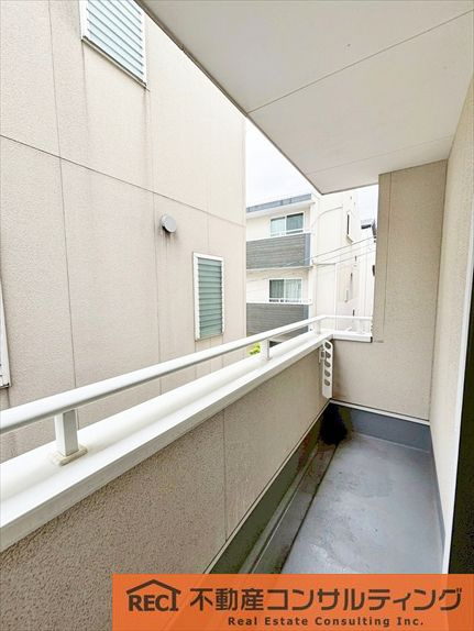 神戸市東灘区深江南町1丁目　中古戸建のバルコニー