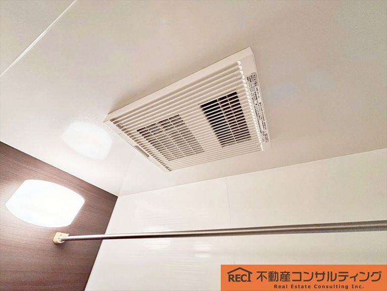 神戸市東灘区深江南町1丁目　中古戸建の浴室