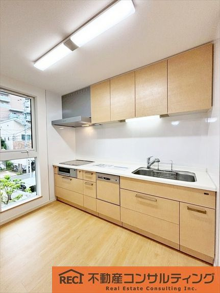 神戸市東灘区深江南町1丁目　中古戸建のキッチン