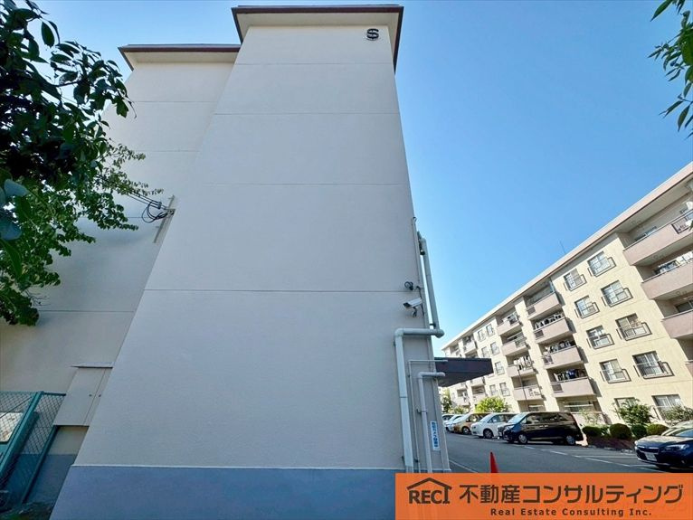 甲子園ビューハイツS棟の外観