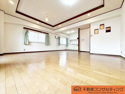 【居間・リビング】 | ジョイフル御影 | 2WAYアクセス可能