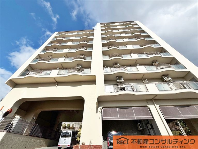 ジークレフ御影台A棟の外観