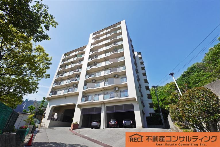 ジークレフ御影台A棟の外観