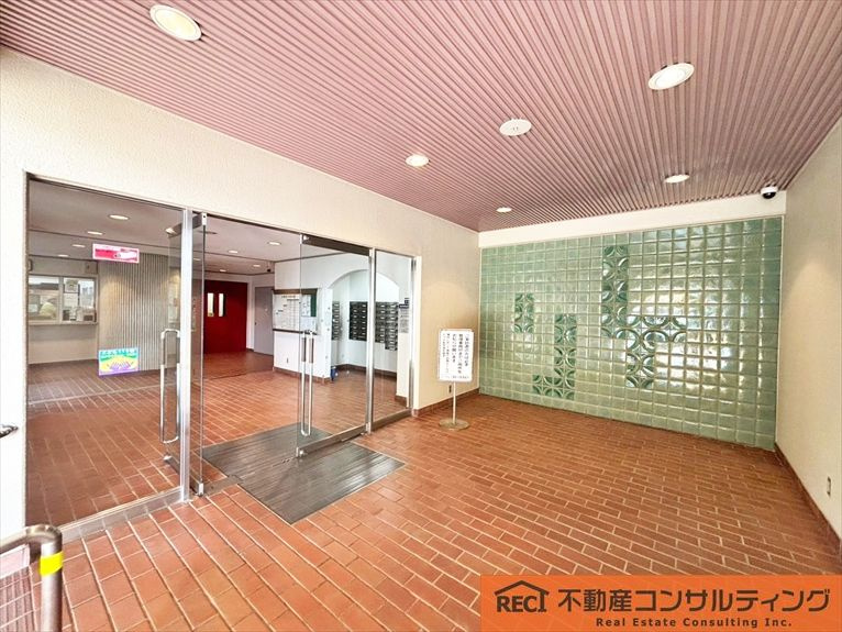 ジークレフ御影台A棟のエントランス