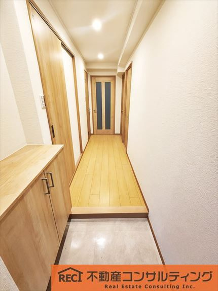 ジークレフ御影台A棟の玄関