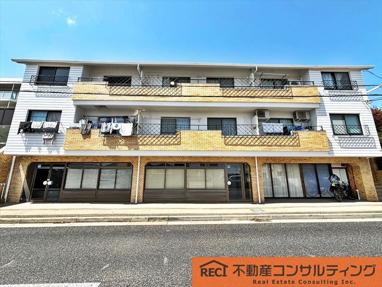 カサベルデ青谷の外観