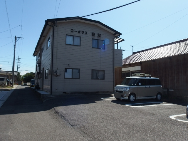 コーポラス住友の駐車場