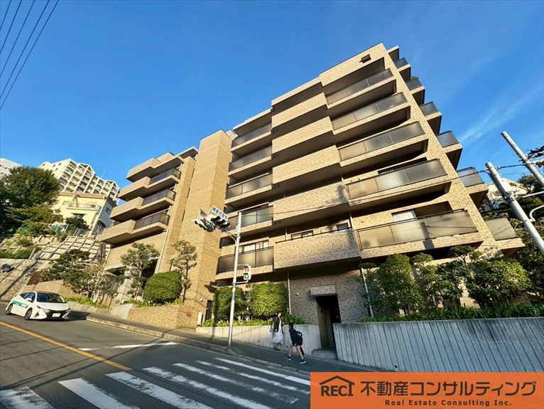 六甲山手グランドヒルズの外観