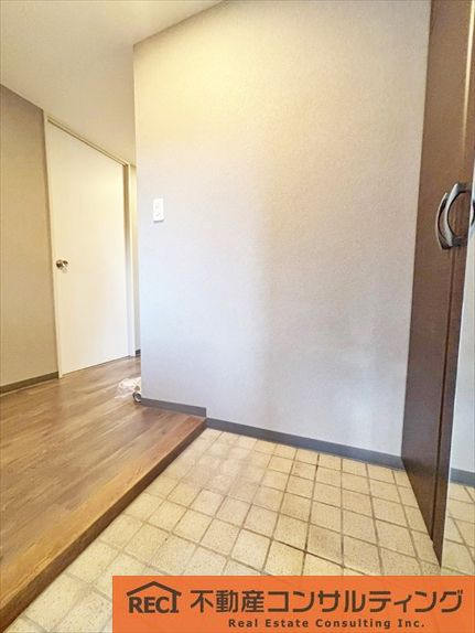 本山南パークマンションの玄関