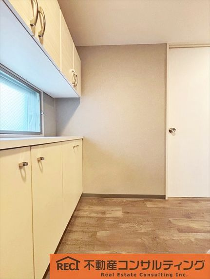 本山南パークマンションの玄関