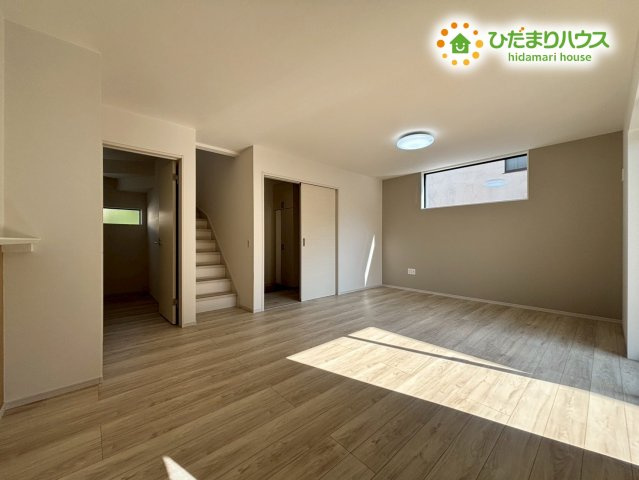 東松山市石橋　3期　新築一戸建て　ずっとプラス　01の居間・リビング