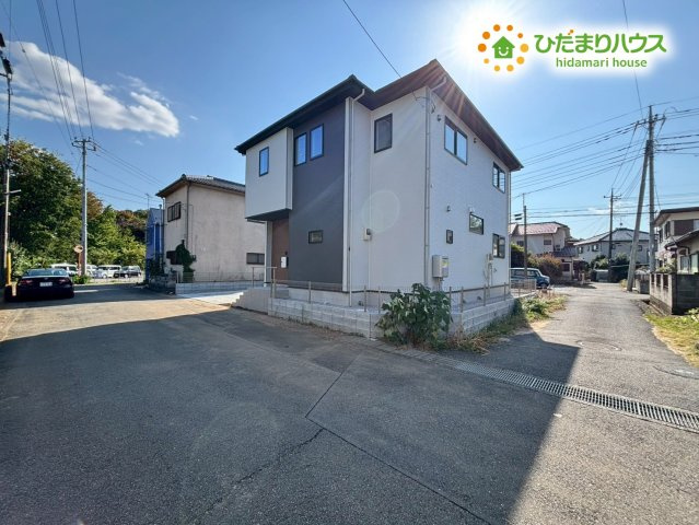 東松山市石橋　3期　新築一戸建て　ずっとプラス　01の前面道路含む現地写真