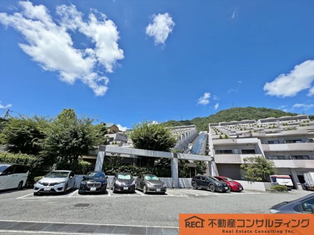 ジオ六甲山手の外観