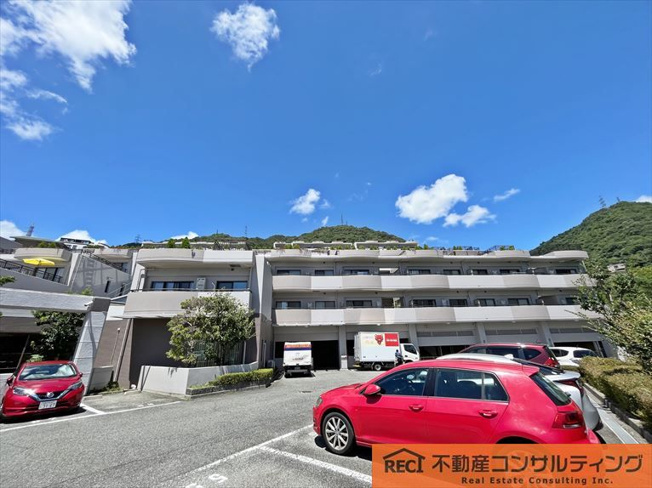 ジオ六甲山手の外観