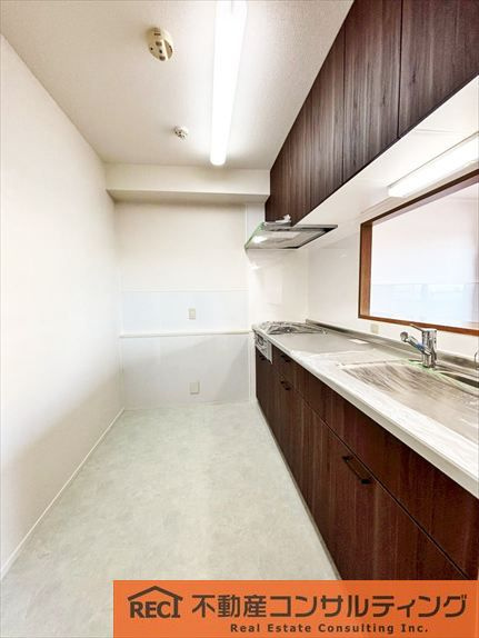 ジオ六甲山手のキッチン|トランクルーム付き