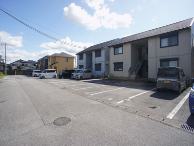 【駐車場】 | コーポラスビックツリーA | 駐車場2台可能です♪