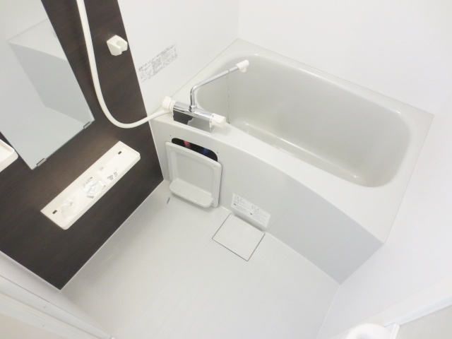 リブリ・八番館の浴室