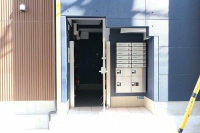 【エントランス】 | グラッタブルコマゴメ