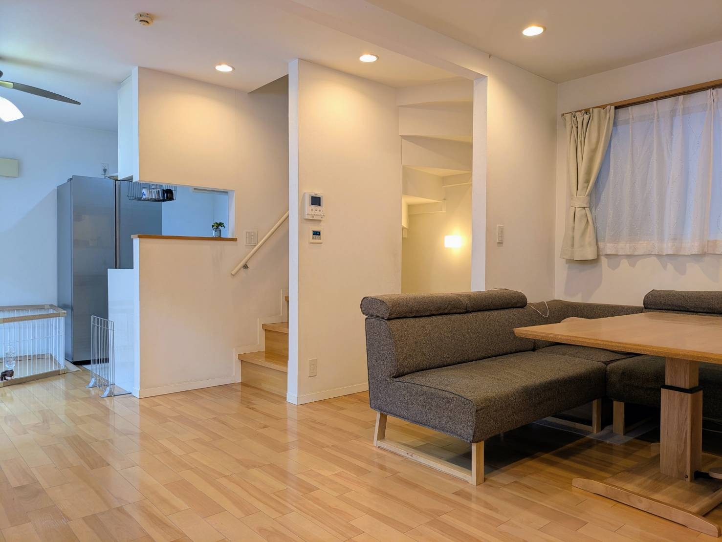 【居間・リビング】の画像