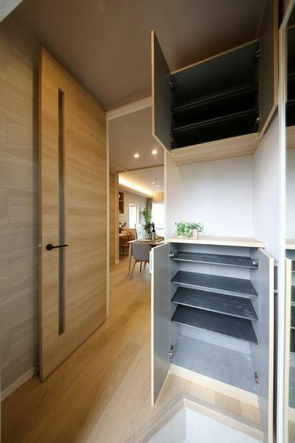 グリ－ンセフィラＢの玄関