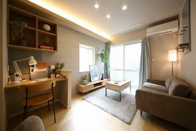 グリ－ンセフィラＢの居間・リビング|家具等は設置イメージです。