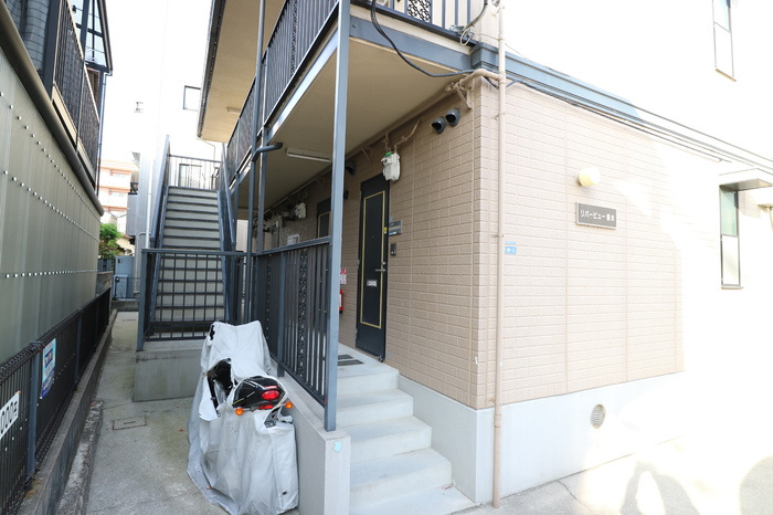 リバービュー垂水の玄関