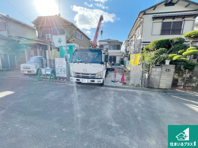 京田辺市草内八田　第1期　新築一戸建ての外観|周辺は落ち着いた街並みの住宅地！子育てがしやすい住環境です！まだ未完成ですが、現地でしかわからない事もございます。是非一度ご覧ください。