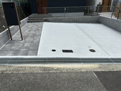 【駐車場】 | 東有野台２丁目　新築戸建 | 駐車スペース並列2台分
