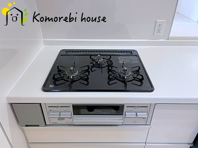 さいたま市見沼区深作3丁目　新築一戸建て　ブルーミングガーデン　01のキッチン|12/25　撮影済み