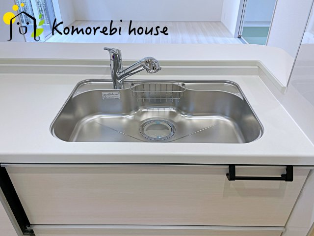 さいたま市見沼区深作3丁目　新築一戸建て　ブルーミングガーデン　01のキッチン|12/25　撮影済み