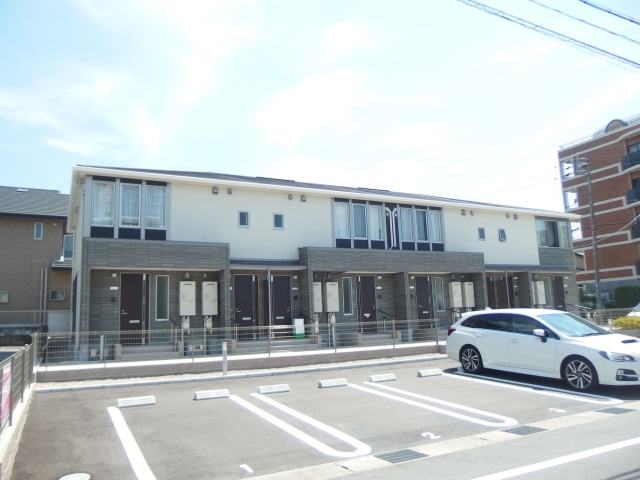 クリンピアの外観