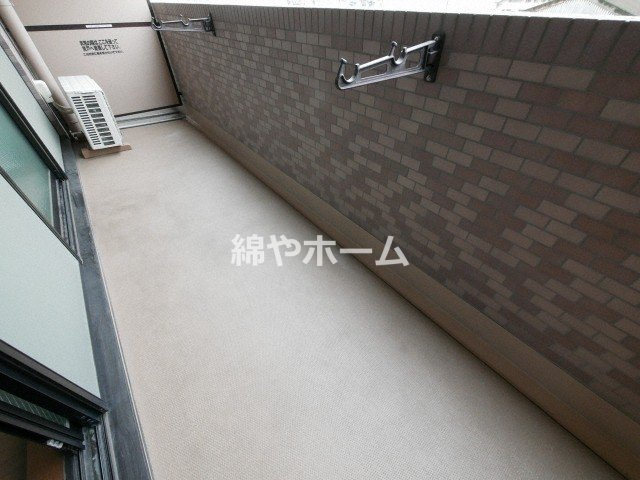 パレーシャル難波のバルコニー|バルコニーがあります