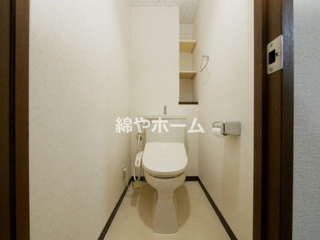 パレーシャル難波のトイレ|コンパクトで使いやすいトイレです