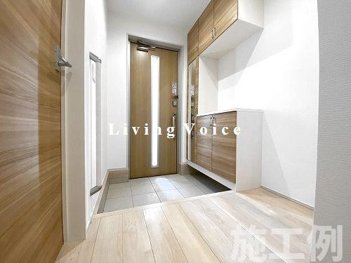 【玄関】 | 【仲介手数料０円】座間市入谷西5丁目第1期　新築一戸建て | 座間市入谷西5丁目第1期　新築一戸建て