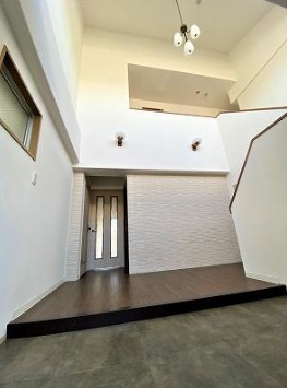 ディオ・フェルティ須磨名谷の玄関